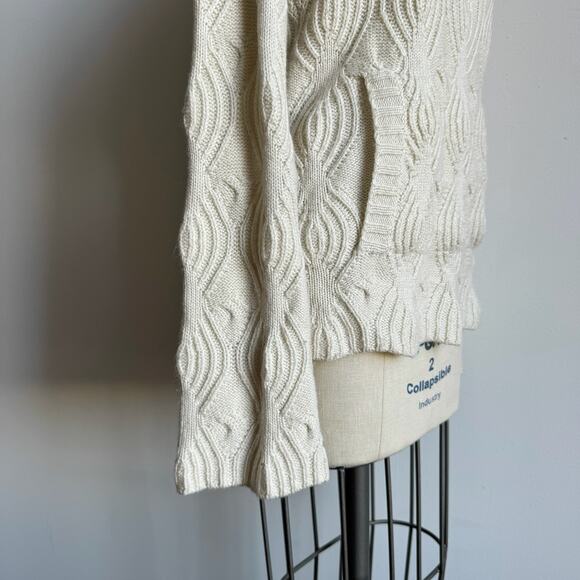 Vintage MODA INTERNATIONAL Textured Wool-Blend Bell-Sleeve Knit Sweater - Picture 6 of 9